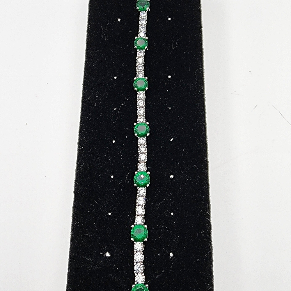 Beautiful Emerald & White Topaz Fashion Bracelet Rhodium Overlay 7.5"